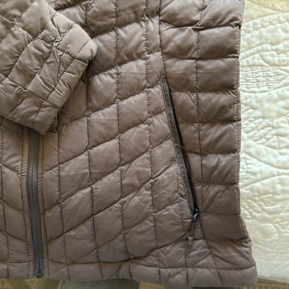 The North Face quilted jacket - Picture 3 of 5